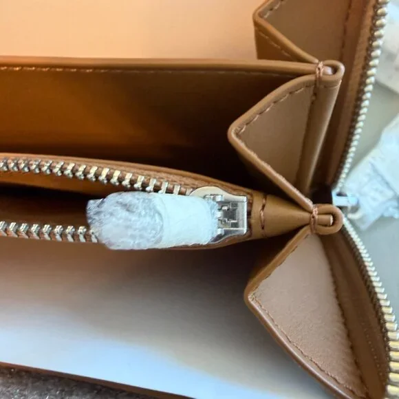 NWT Coach LZA Floral Embossed Leather Zip Wallet - Picture 11 of 13